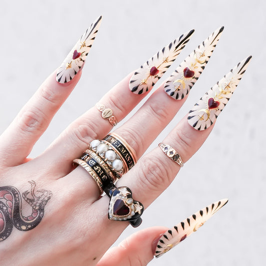 Starlit Heart Ring - Black / #11 #13