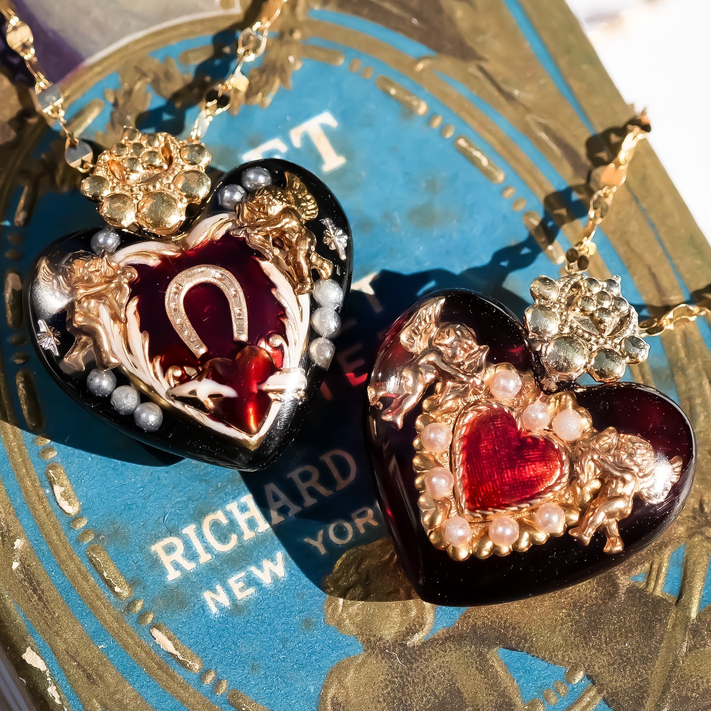 ANGEL NECKLACE / HEART / HORSESHOE /BLACK