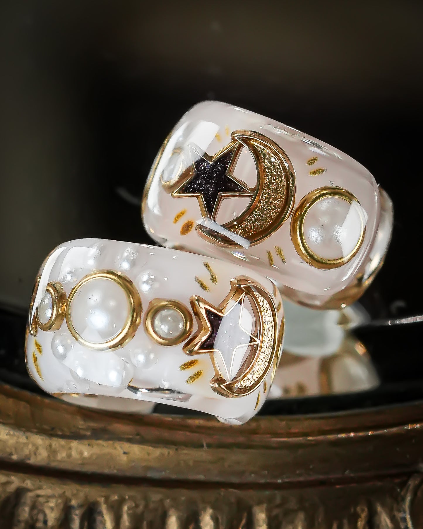 Celestial Pearl Moon Ear Cuff – Smoky white