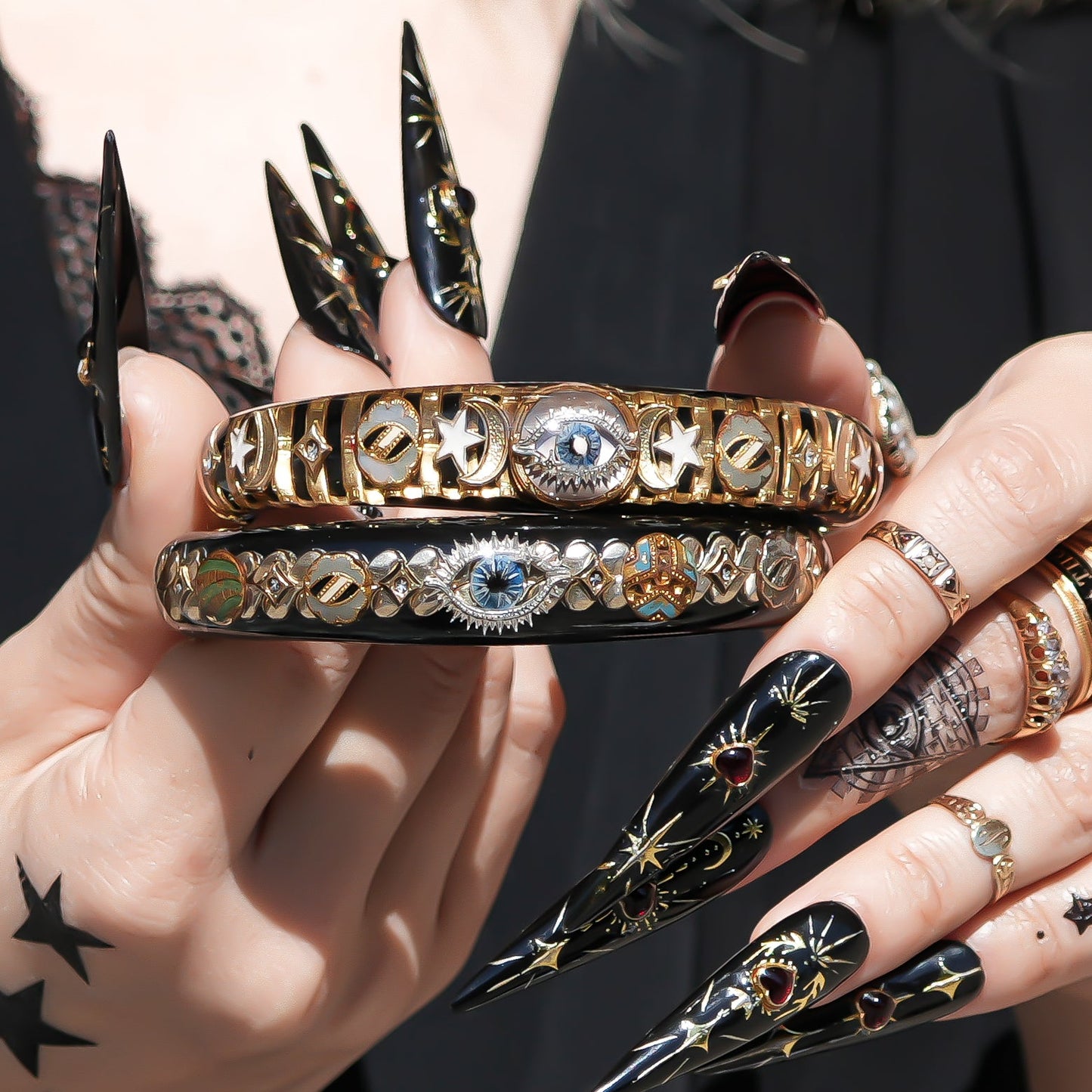 EYE BRACELET / MOON STAR / BLACK GOLD