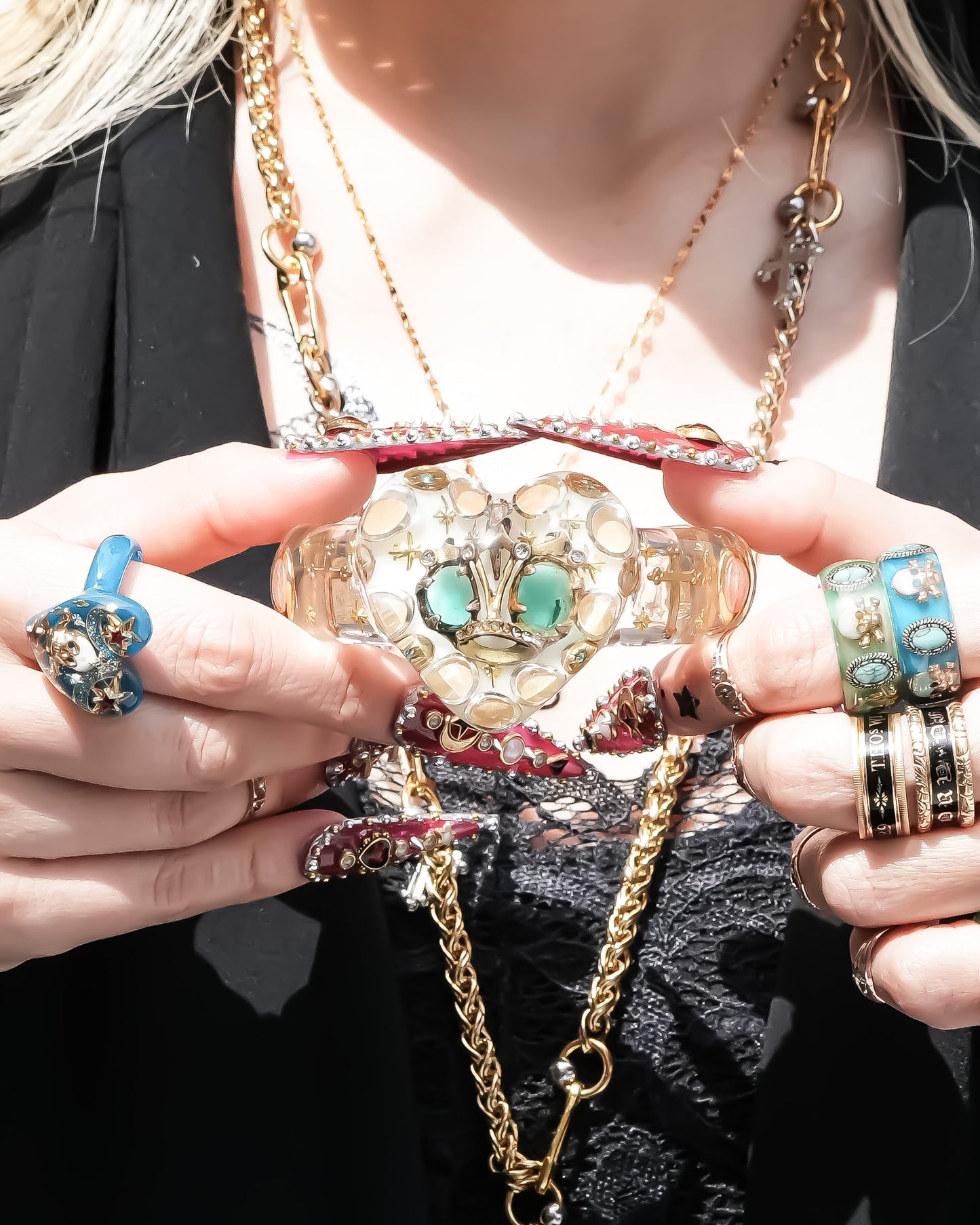 LOVE BRACELET / HEART / CROWN / WHITE