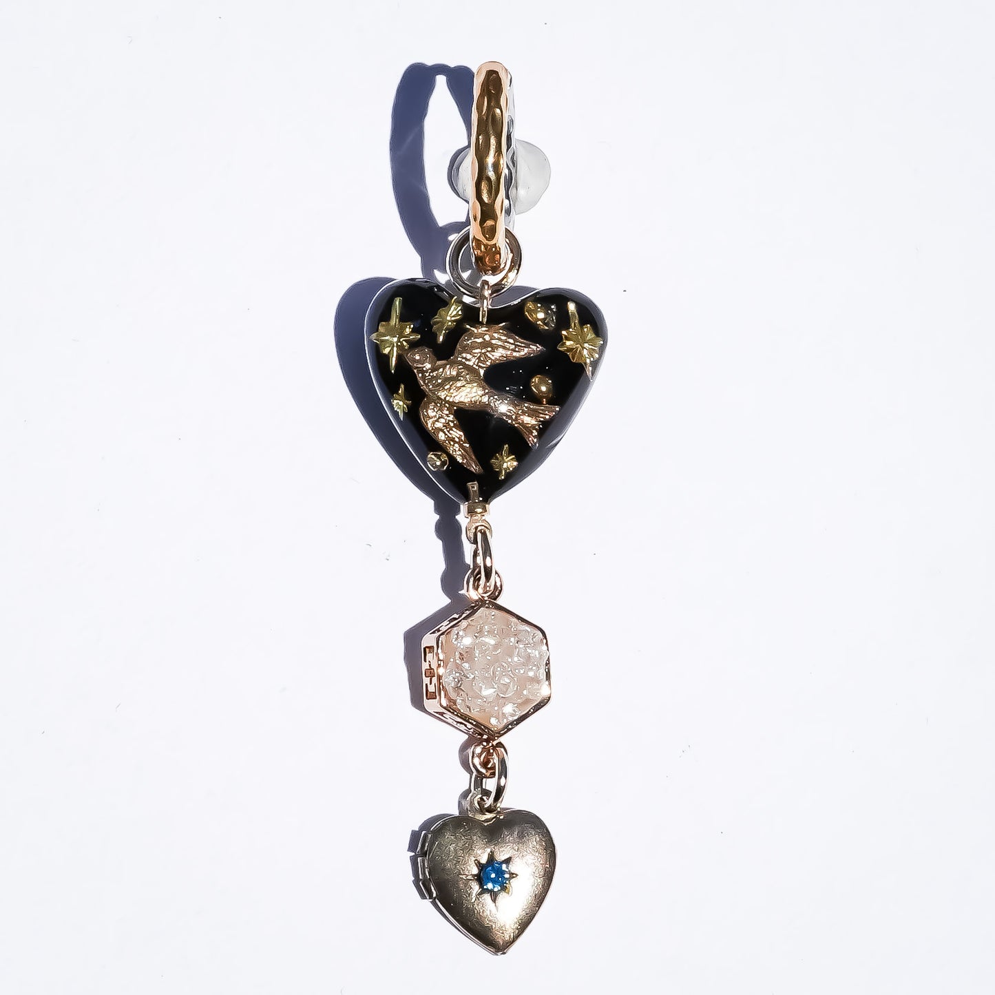 BIRD EARRINGS / HEART / BLACK (single)