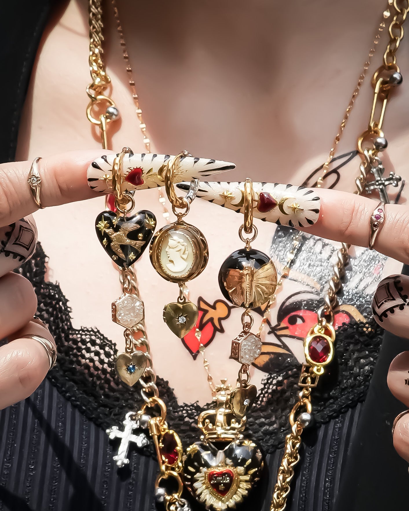 BIRD EARRINGS / HEART / BLACK (single)