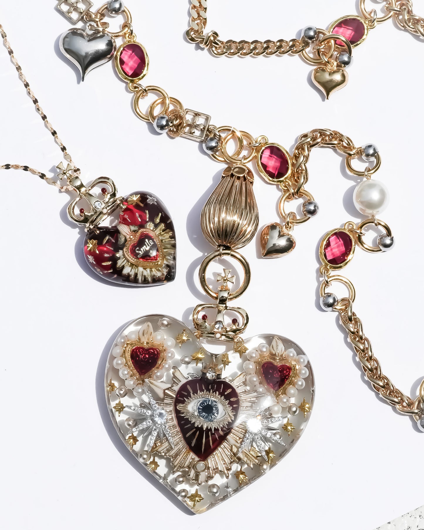LOVE SMILE NECKLACE / HEART / CROWN / RED