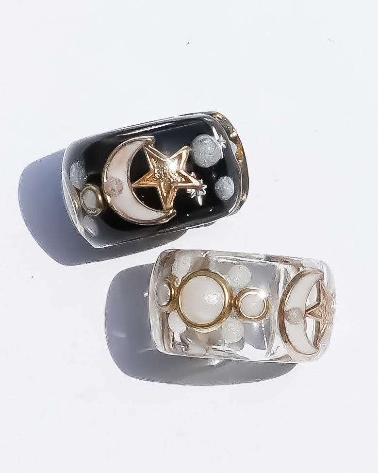 MOON STAR EARCUFF / CLEAR / PEARL