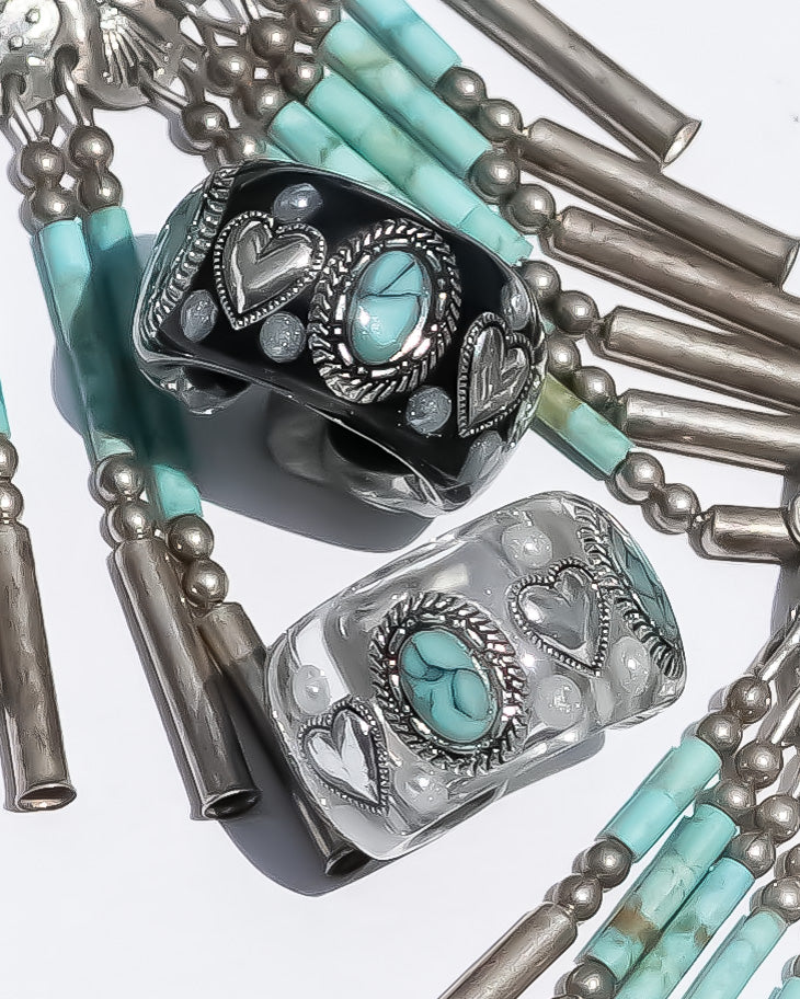 LOVE EARCUFF / TURQUOISE / PEARL / CLEAR