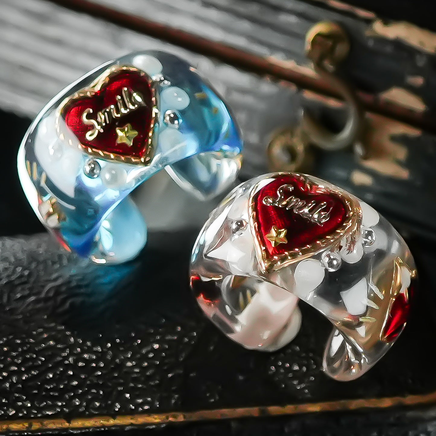 LOVE SMILE EARCUFF / HEART / BLUE / RED