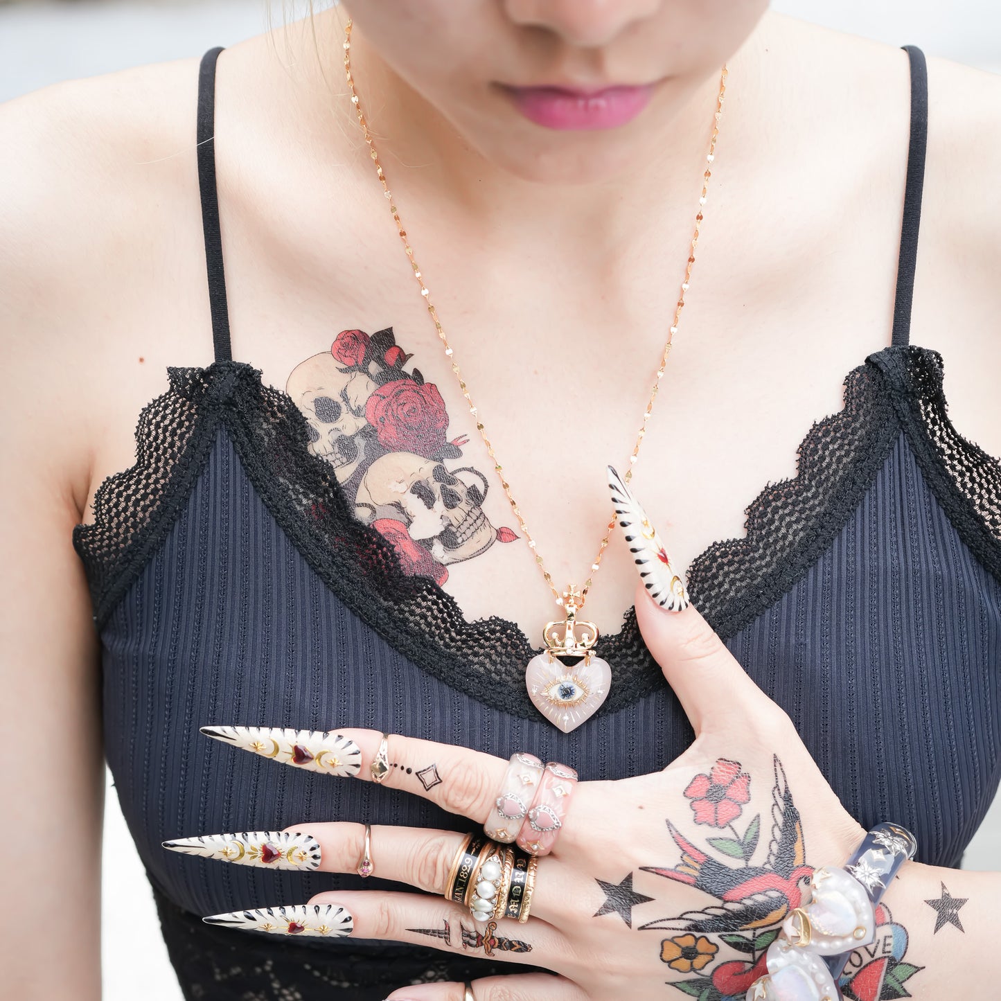 LOVE NECKLACE / EYE / HEART / CROWN / SMOKY PINK