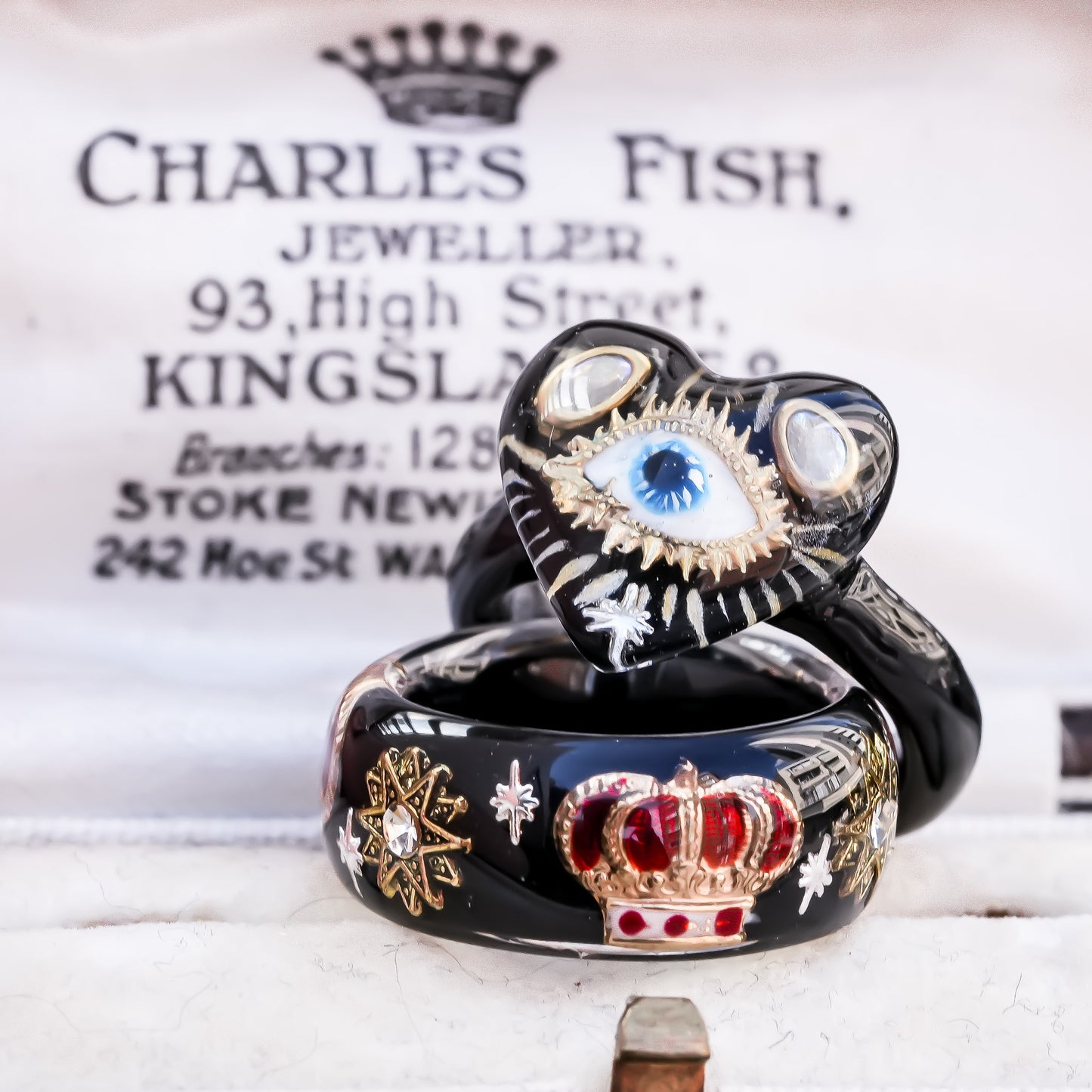 Sacred eye heart ring - black × pearl / #11