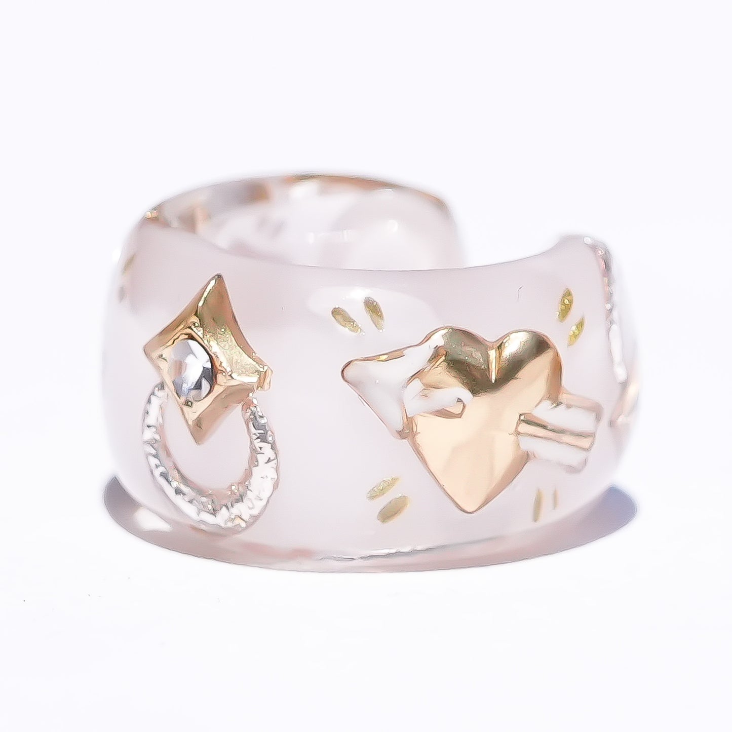 LOVE EARCUFF / ARROW HEART / SMOKY PINK