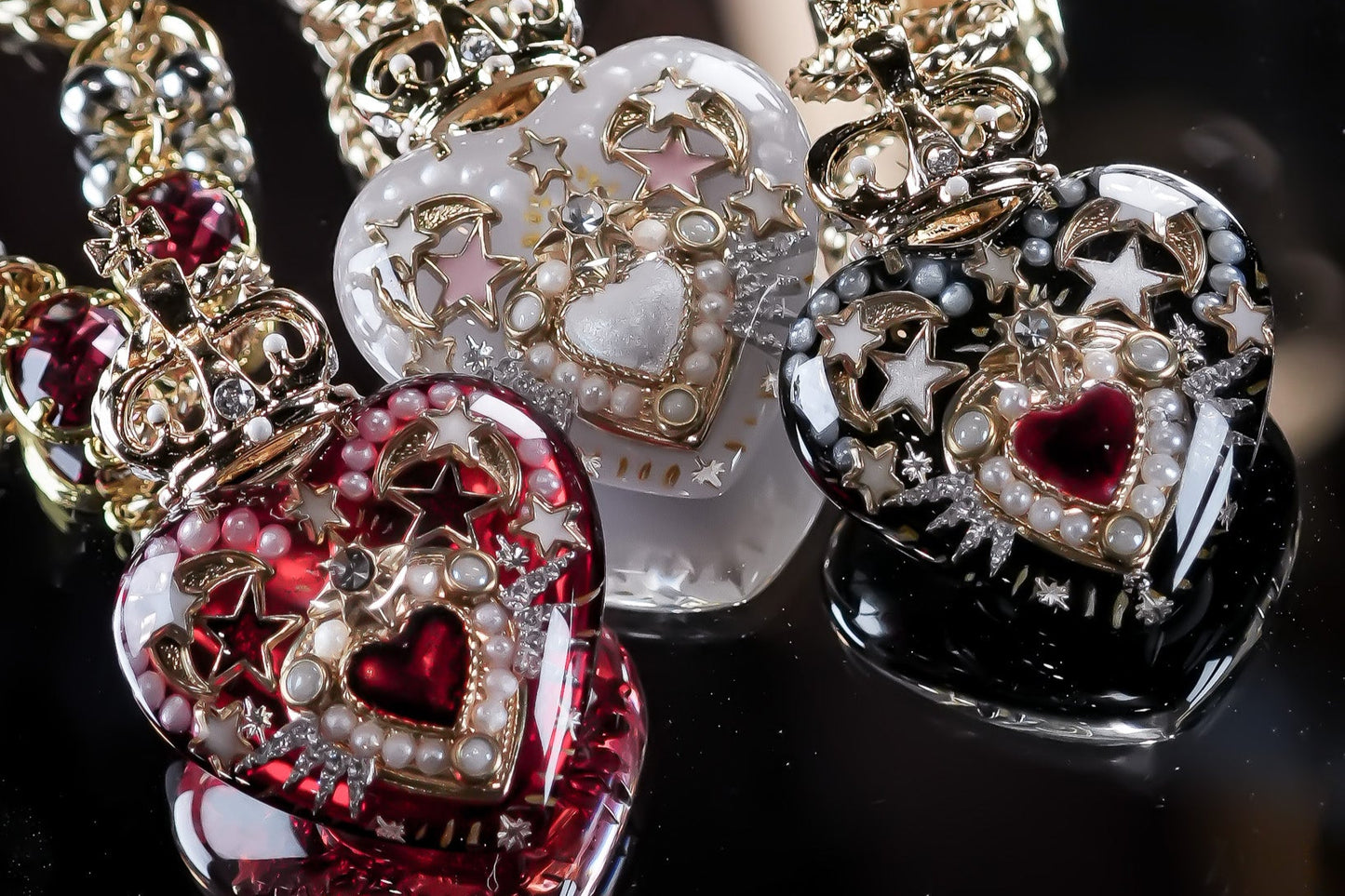 LOVE NECKLACE / HEART / BLACK