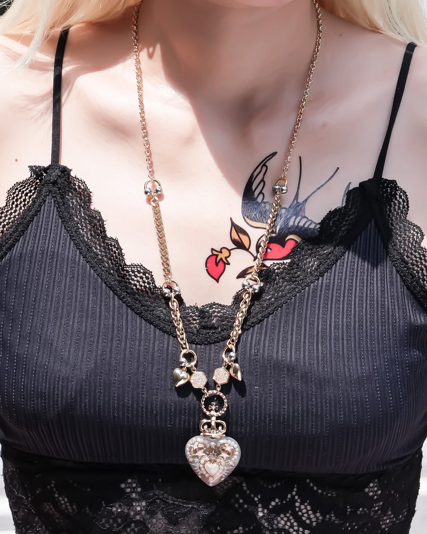 LOVE NECKLACE / HEART / SMOKY BEIGE