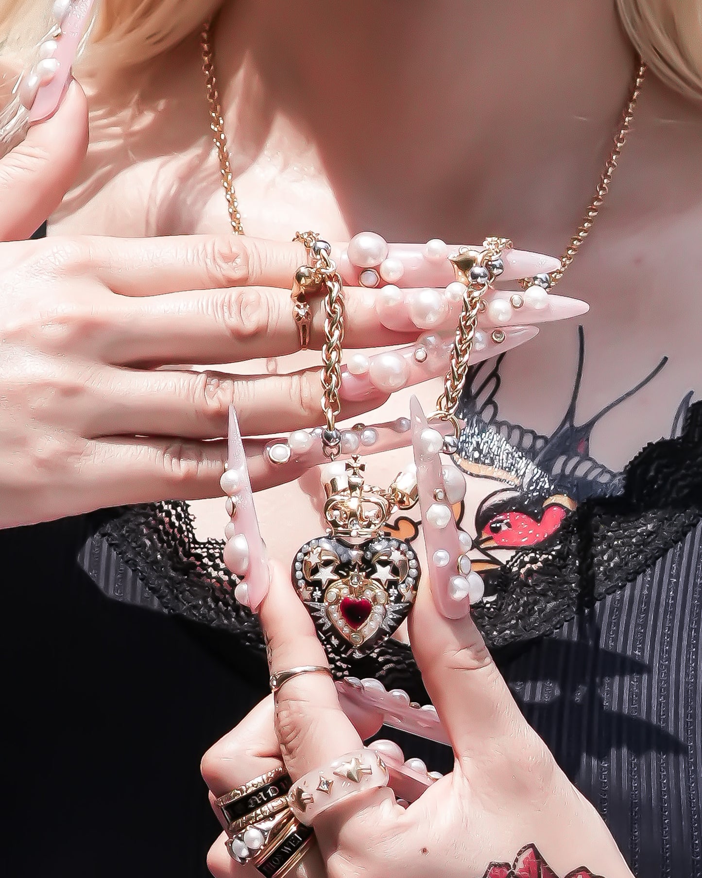 LOVE NECKLACE / HEART / BLACK