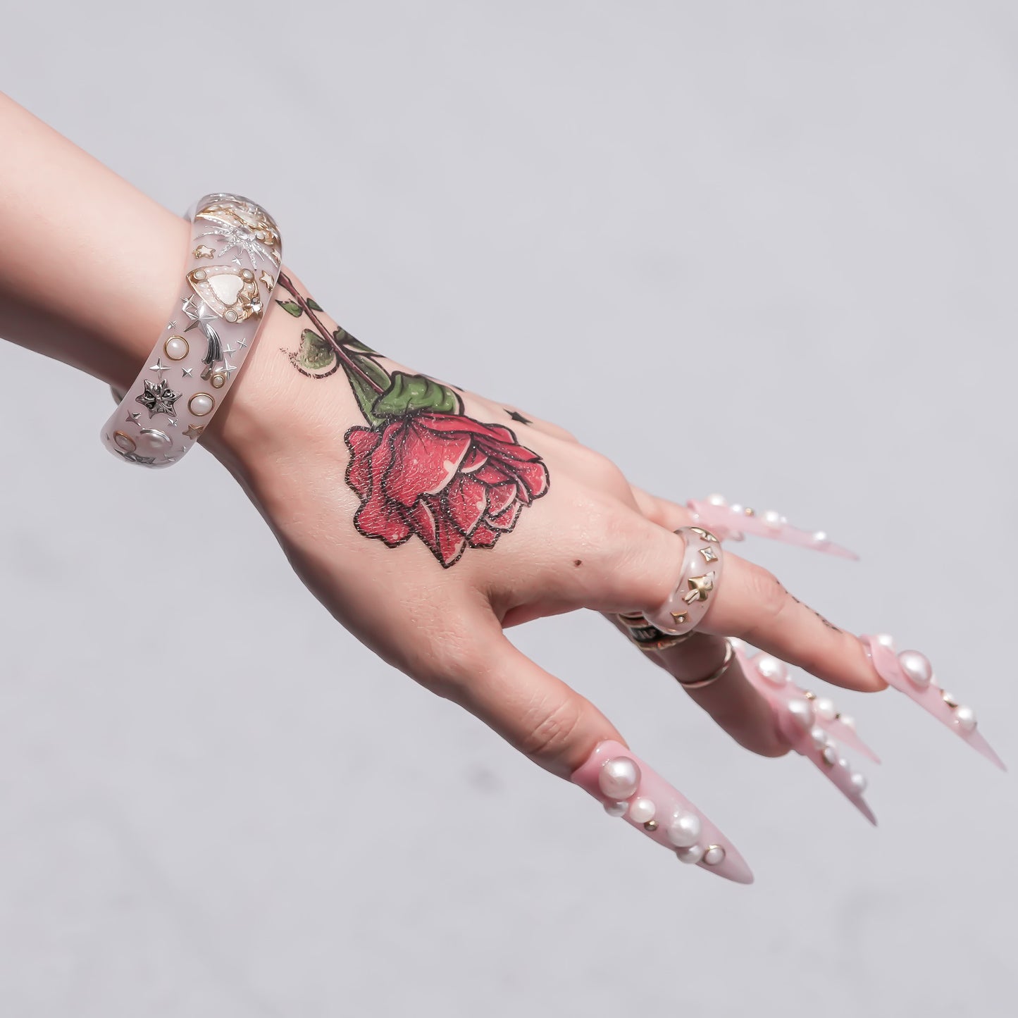 LOVE BRACELET / HEART / SMOKY PINK / WHITE