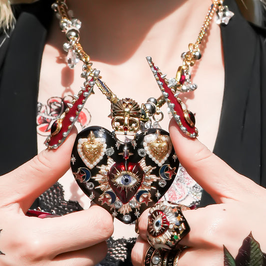 Sacred Heart Eye Necklace - Black × Red Majesty / Large