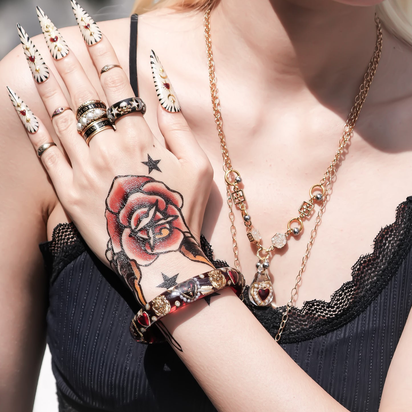 LOVE BRACELET / ARROW HEART / LION / RED