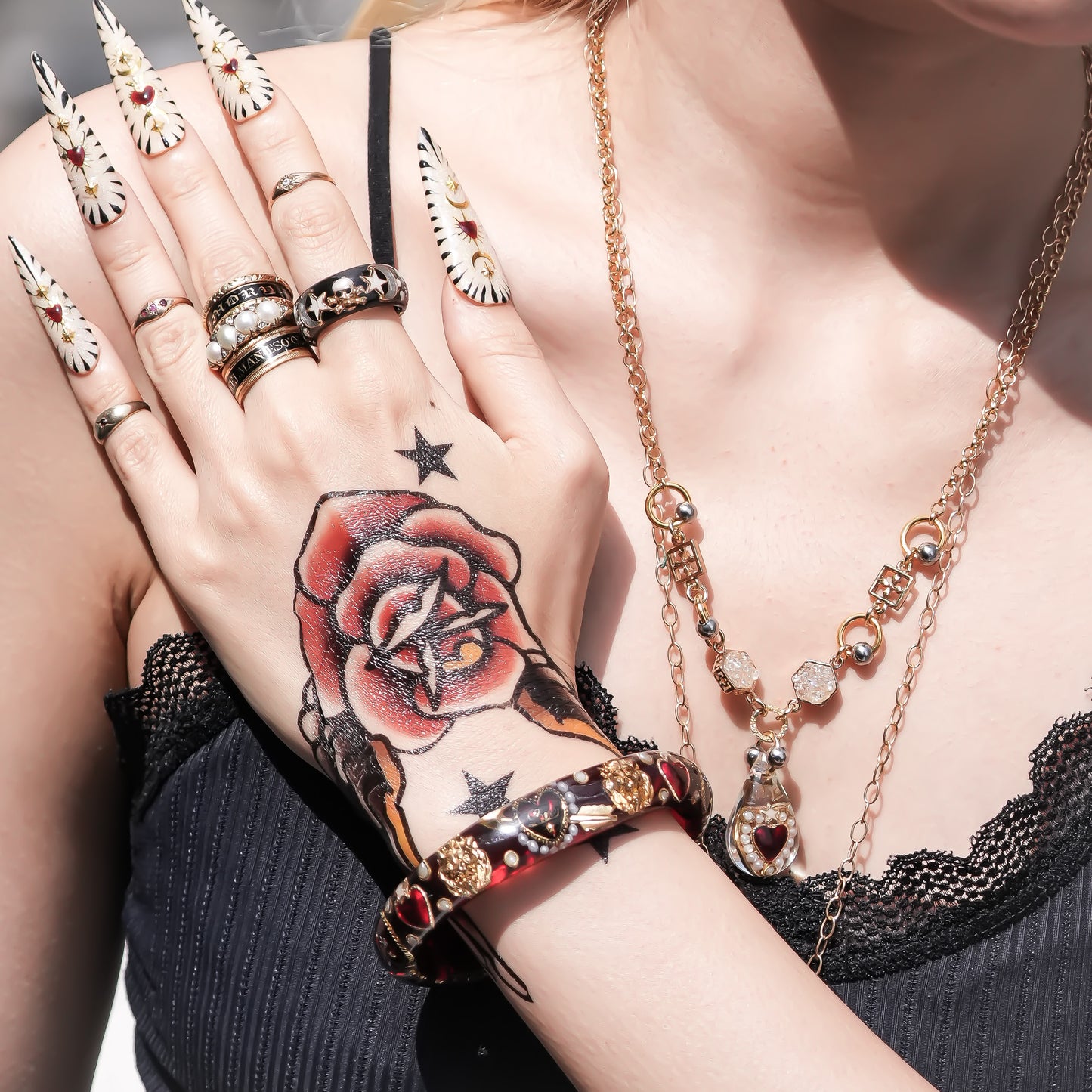 LOVE BRACELET / ARROW HEART / LION / RED