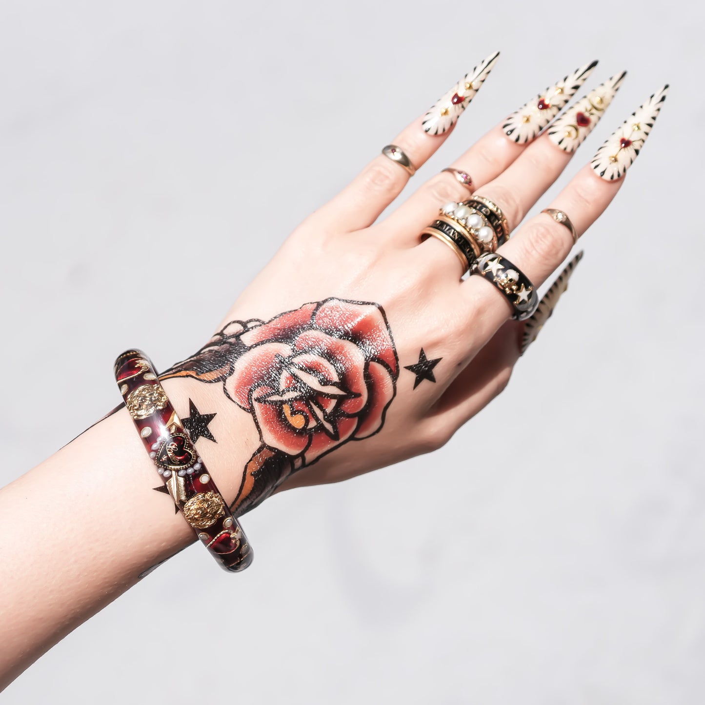 LOVE BRACELET / ARROW HEART / LION / RED