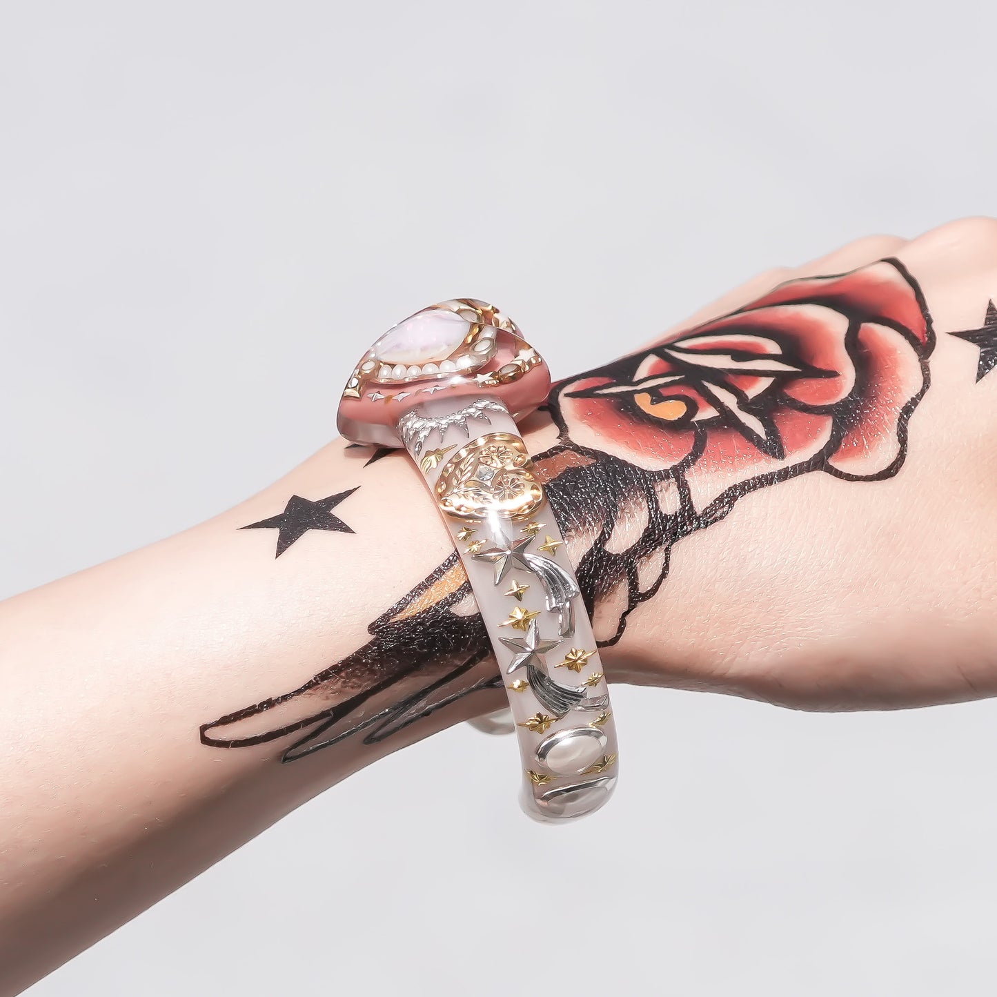 LOVE BRACELET / SMOKY PINK / PINK OPAL 2