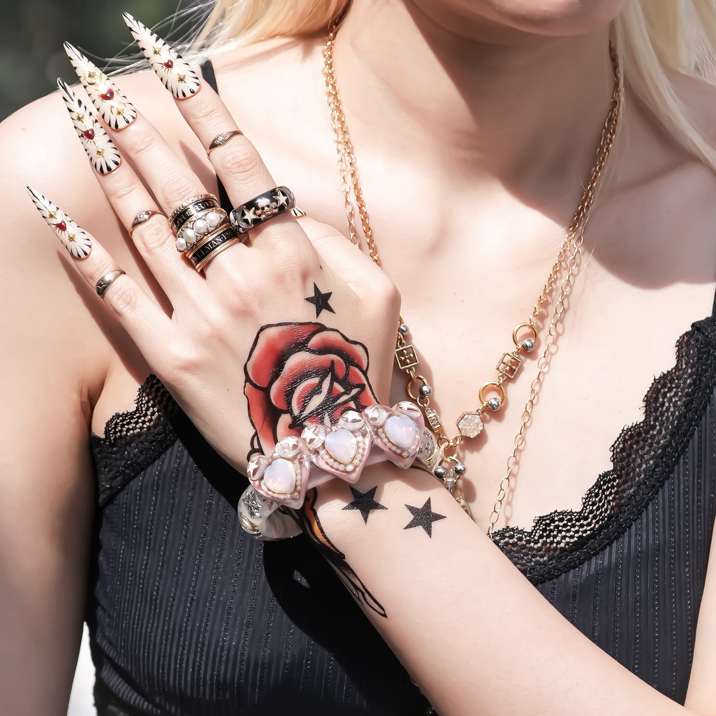 LOVE BRACELET / TRIPLE HEART / SMOKY PINK / PINK OPAL