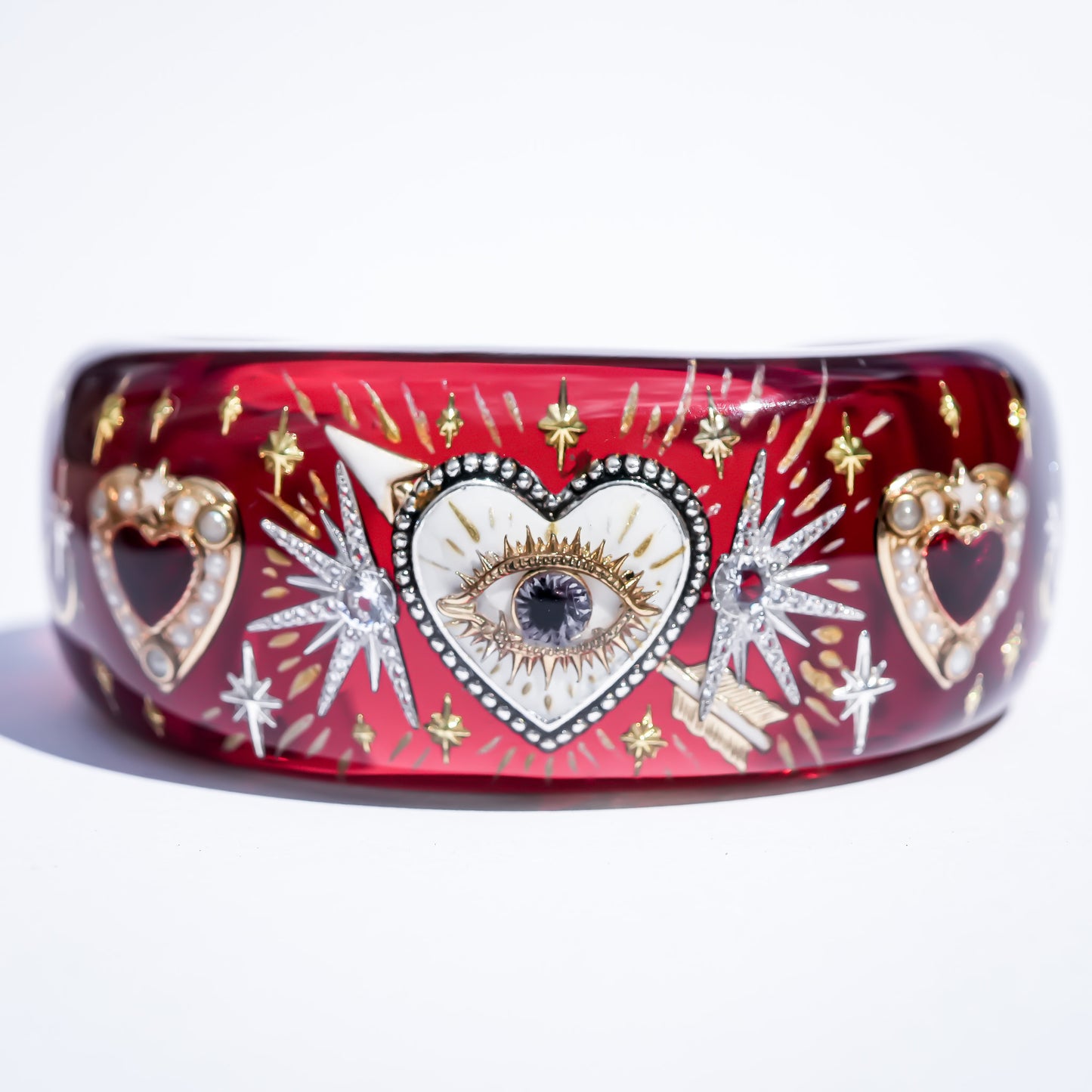 LOVE BRACELET / WHITE HEART / EYE / RED