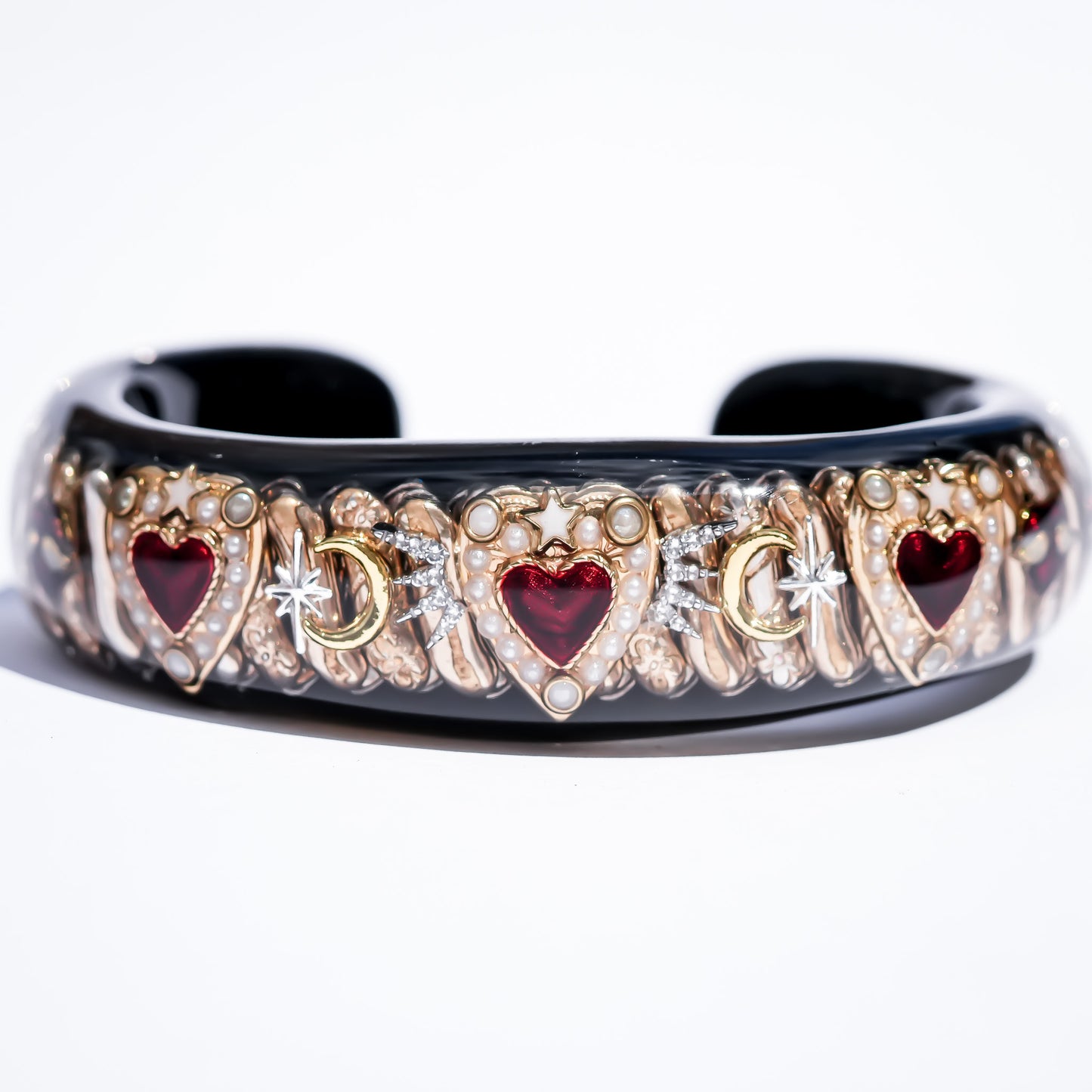 LOVE BRACELET / RED HEART / BLACK / GOLD