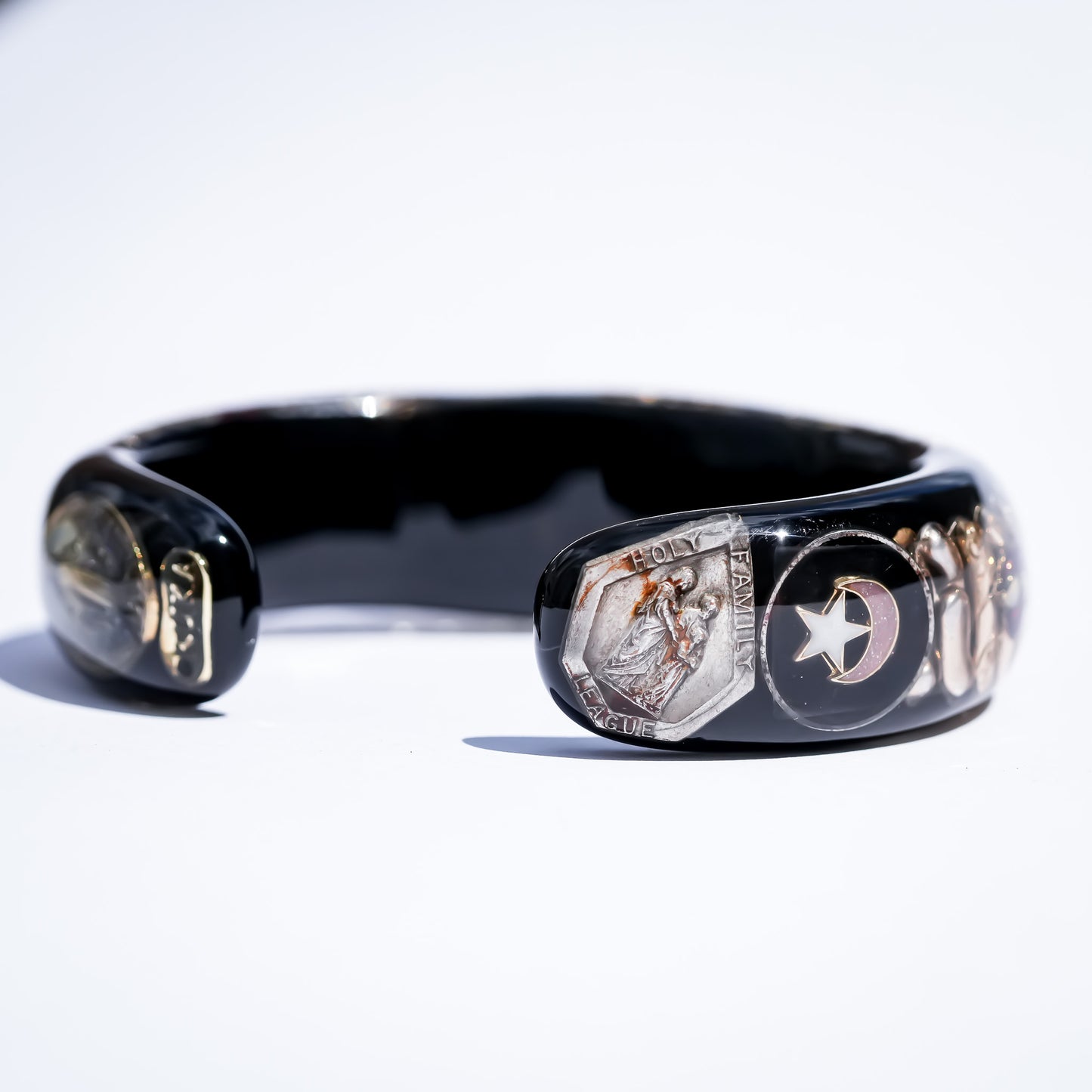 LOVE BRACELET / RED HEART / BLACK / GOLD
