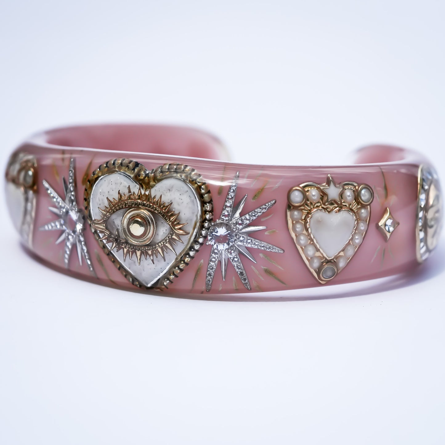 LOVE BRACELET / EYE / WHITE HEART / SMOKY PINK