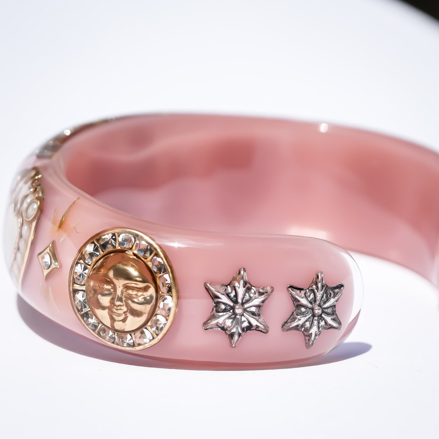 LOVE BRACELET / EYE / WHITE HEART / SMOKY PINK