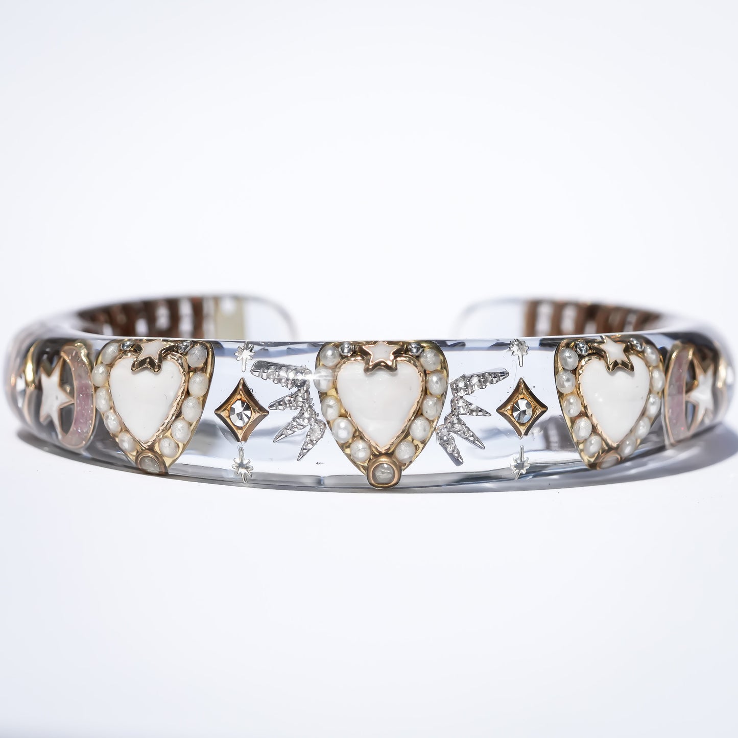 LOVE BRACELET / WHITE HEART / GRAY