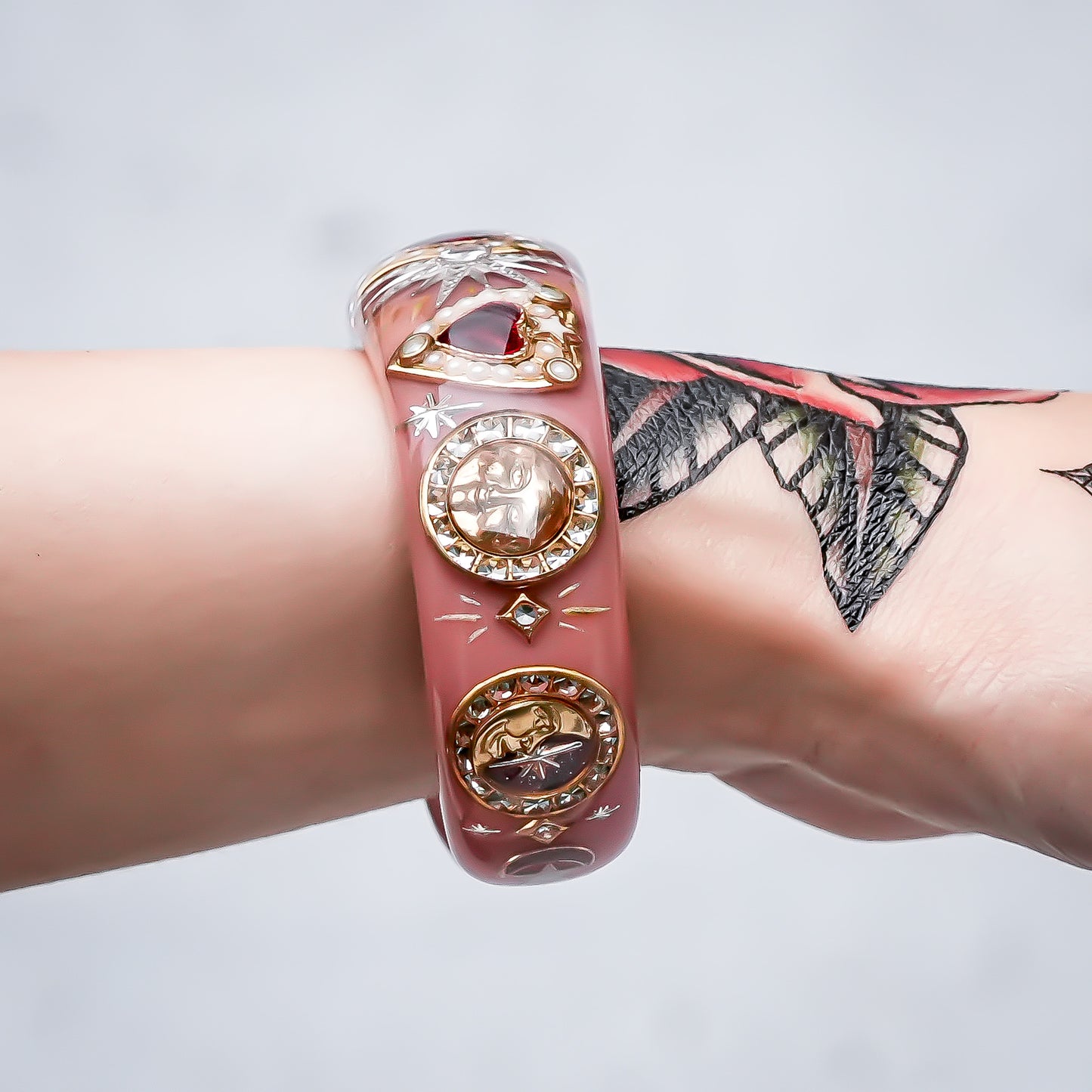 LOVE BRACELET / RED HEART / SMOKY PINK