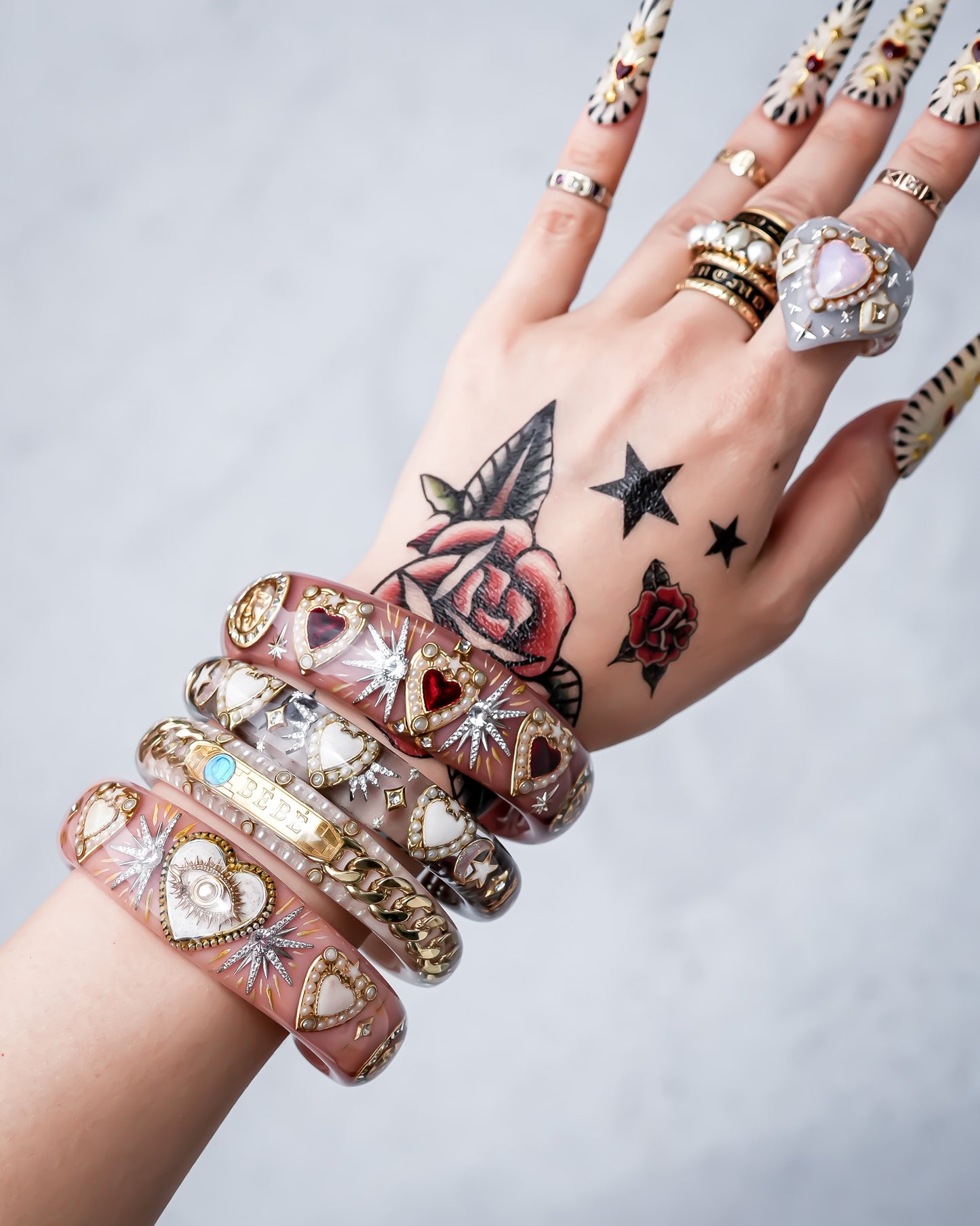 LOVE BRACELET / EYE / WHITE HEART / SMOKY PINK