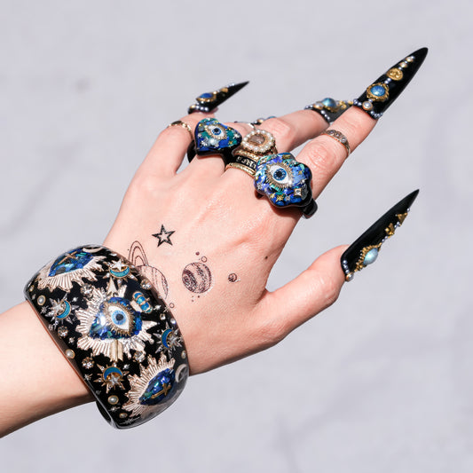 Midnight blue heart eye bracelet - Black × Blue