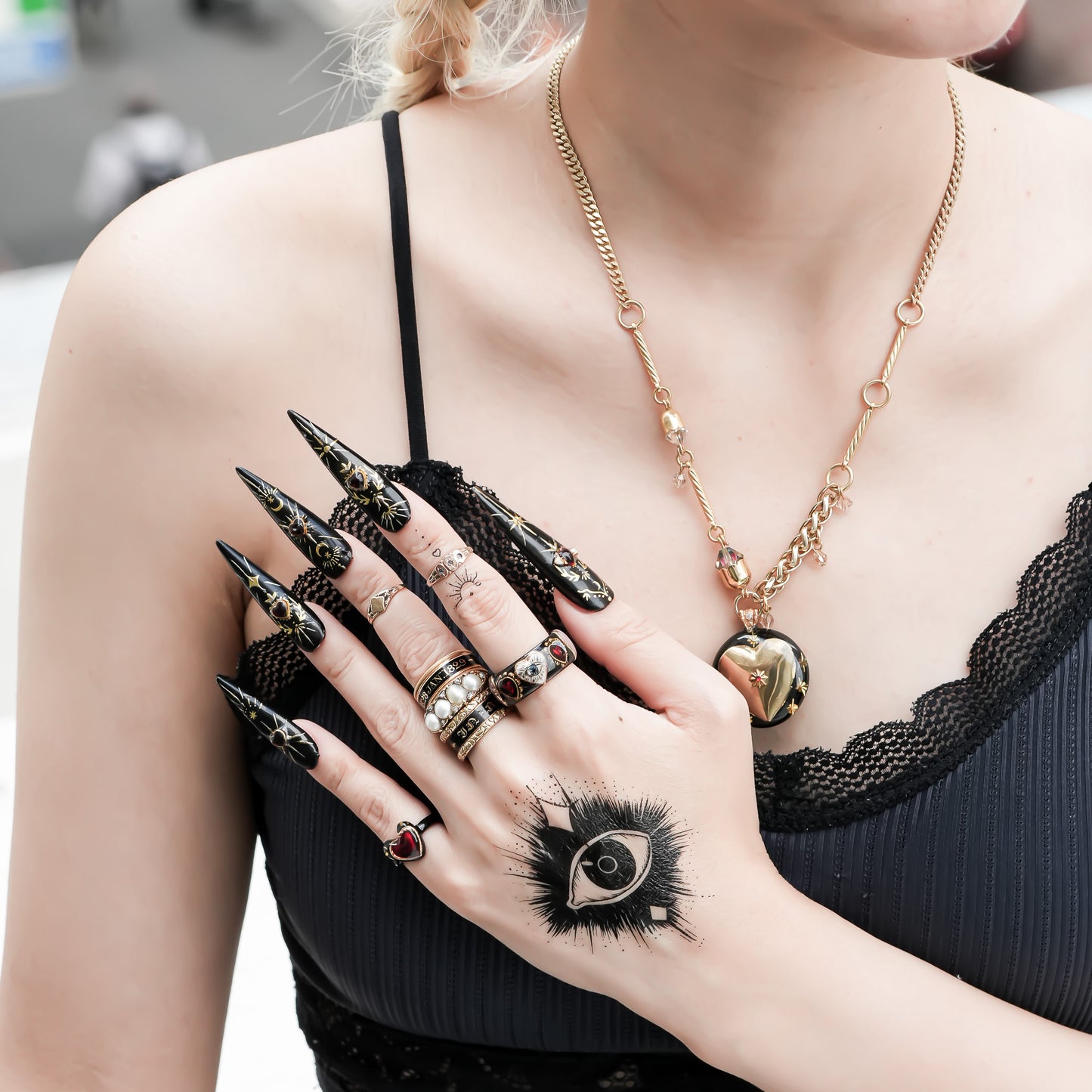 Mystic Eye Heart Ring – Jet Black / #10 #11 #18