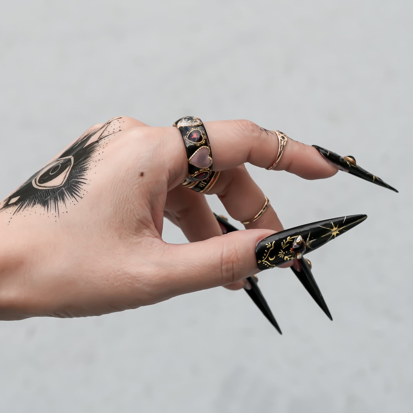 Mystic Eye Heart Ring – Jet Black / #10 #11 #18