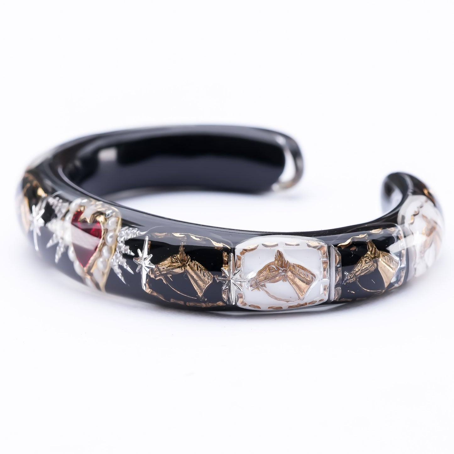 Royal Horse Heart Bangle – Jet Black