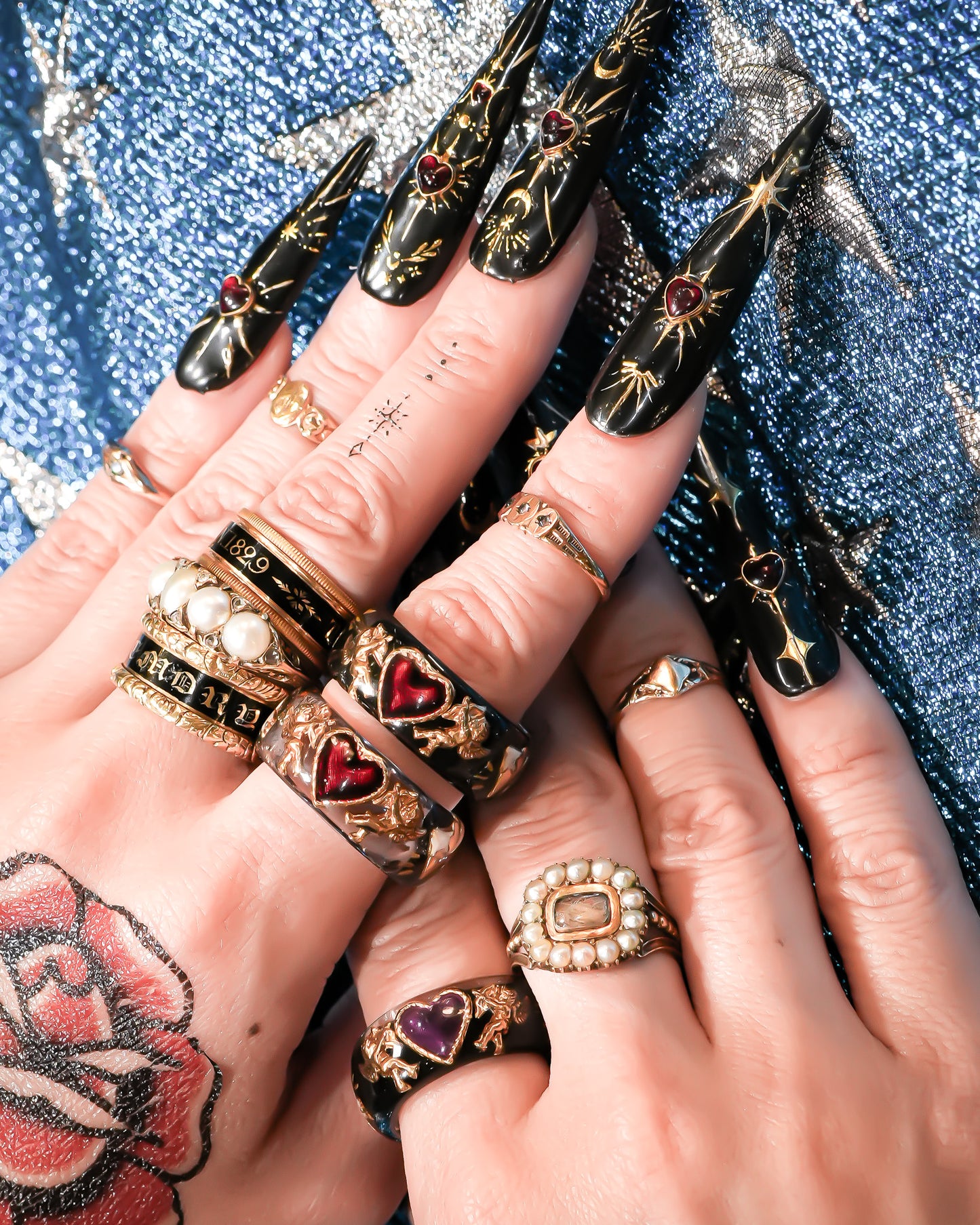 Cupid Heart Ring – Black × Red Heart / #11