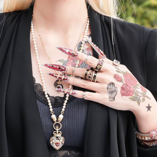 Crown Heart Majolica Pearl Necklace - Red2