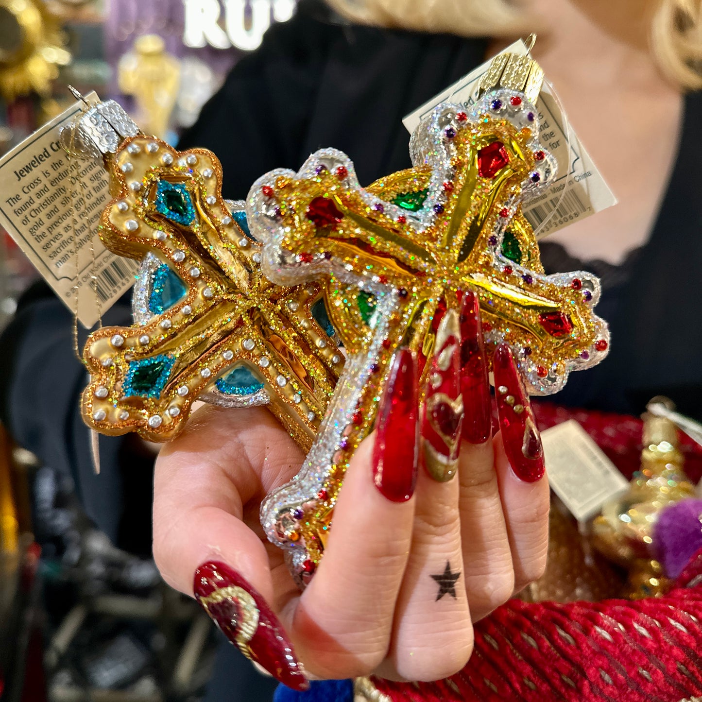 ORNAMENTS / JEWELED CROSS RED / USA