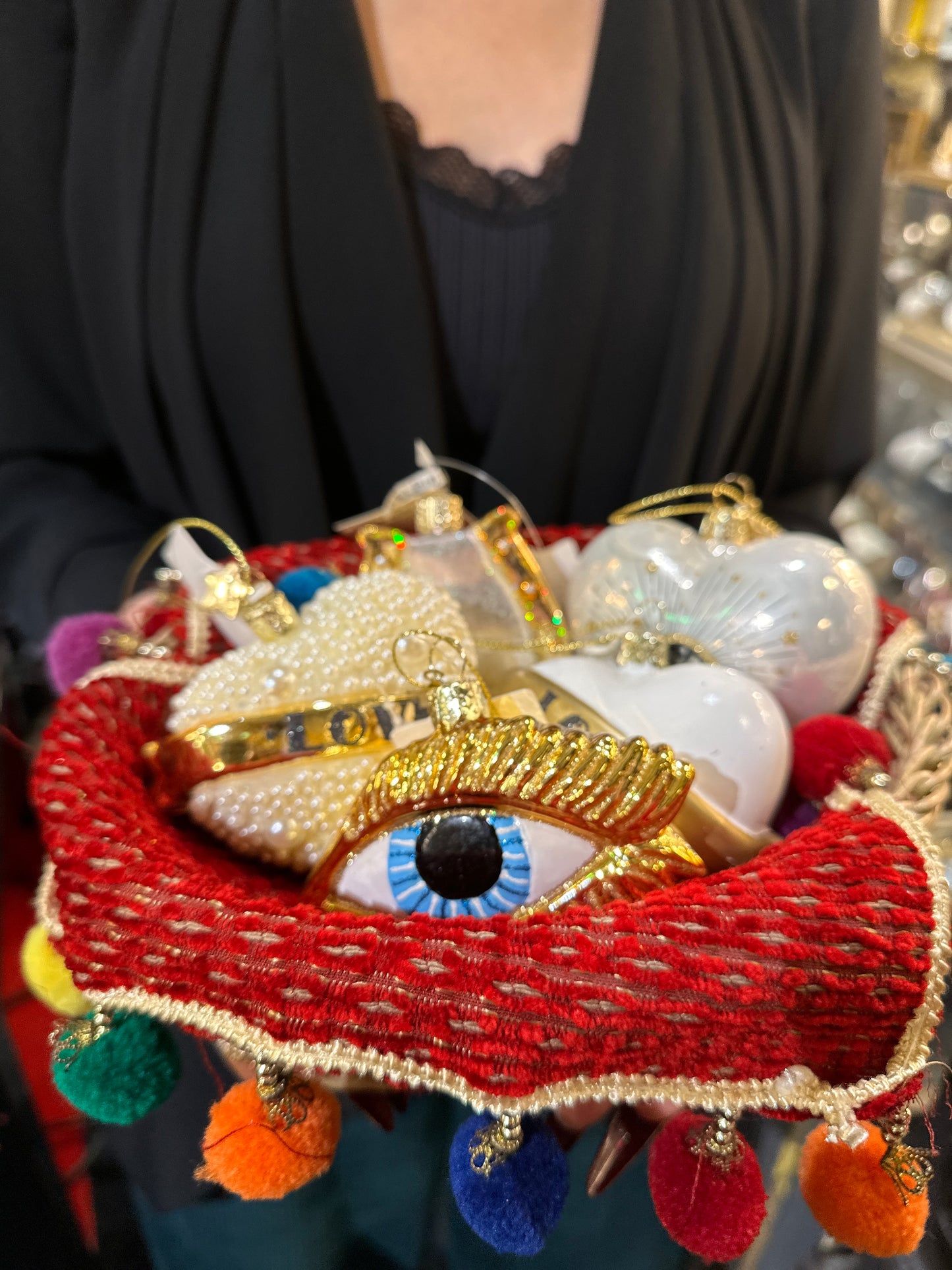 ORNAMENTS / WHITE HEART / LOVE / Netherlands