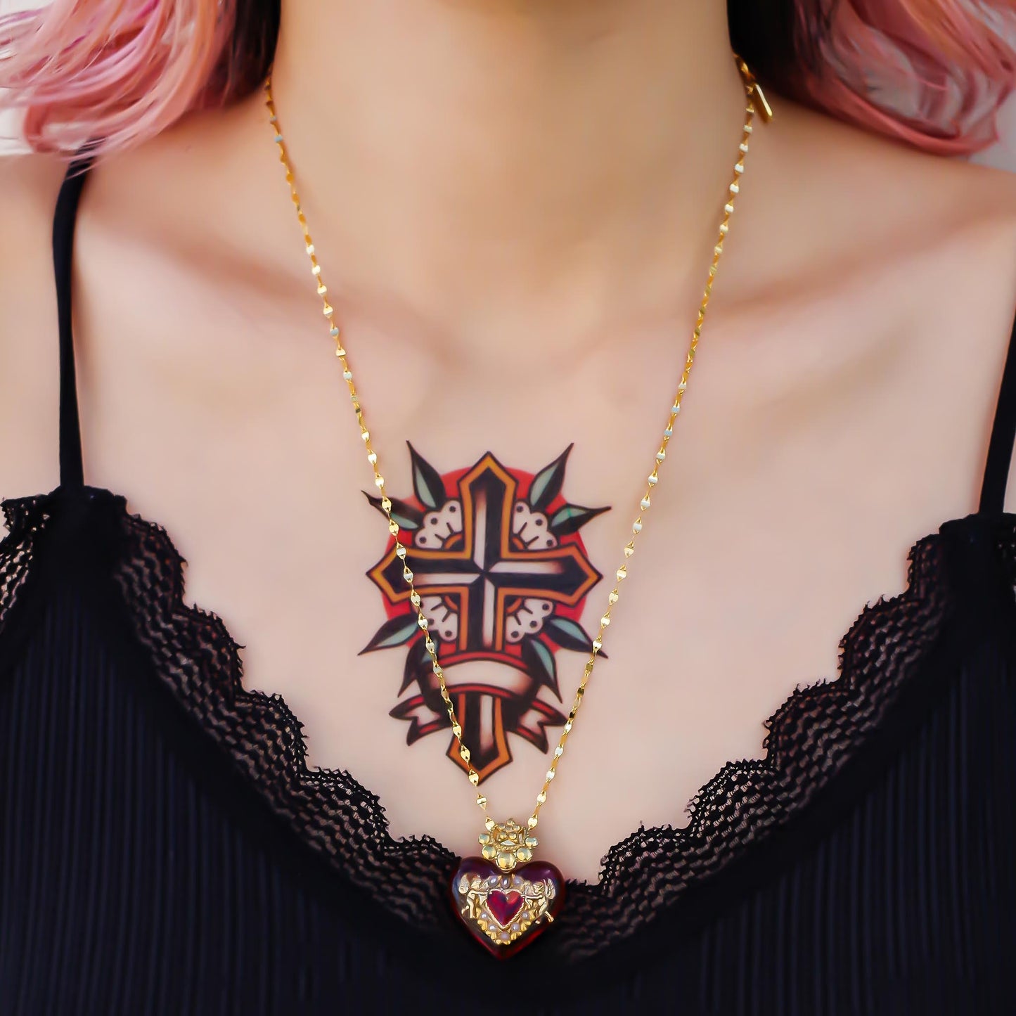 ANGEL NECKLACE / HEART / RED