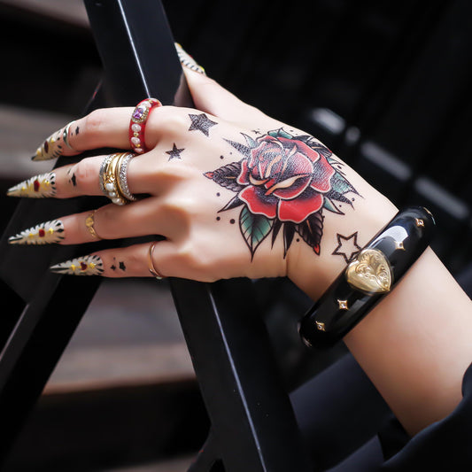 HEART BRACELET / BLACK