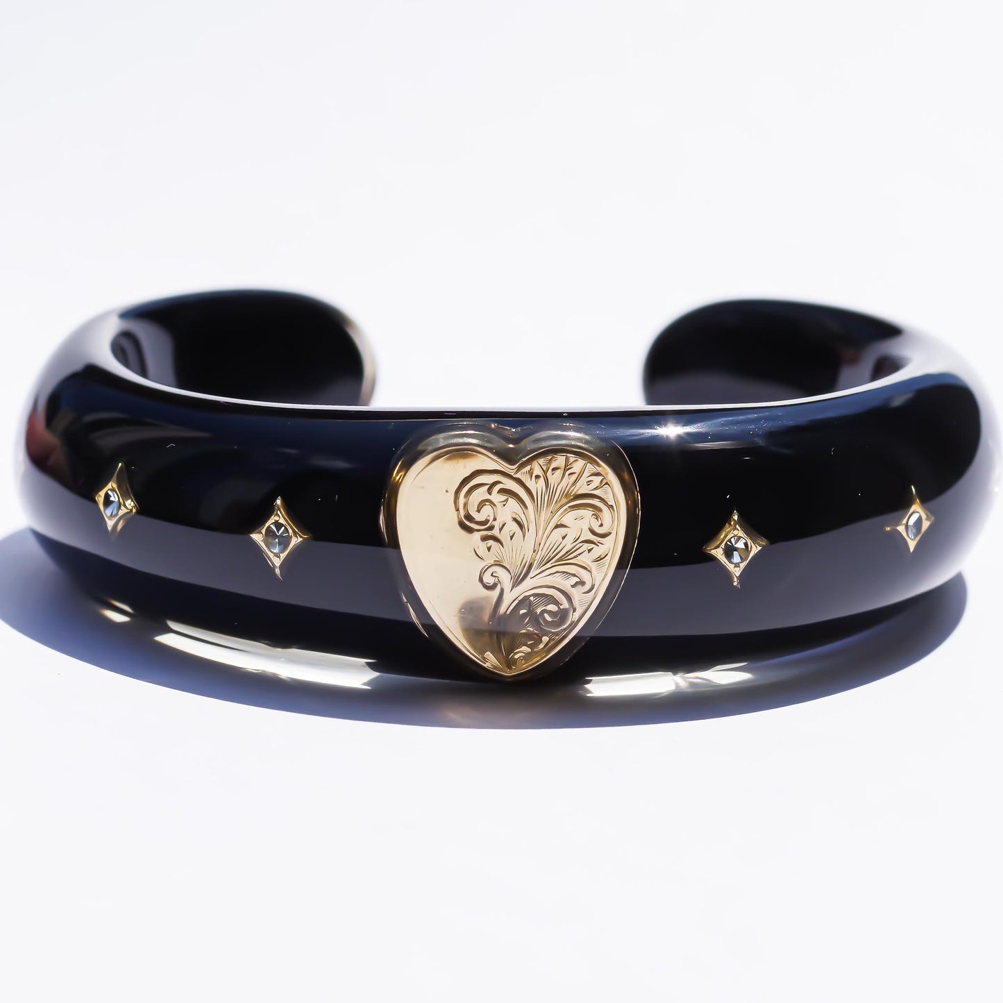 HEART BRACELET / BLACK