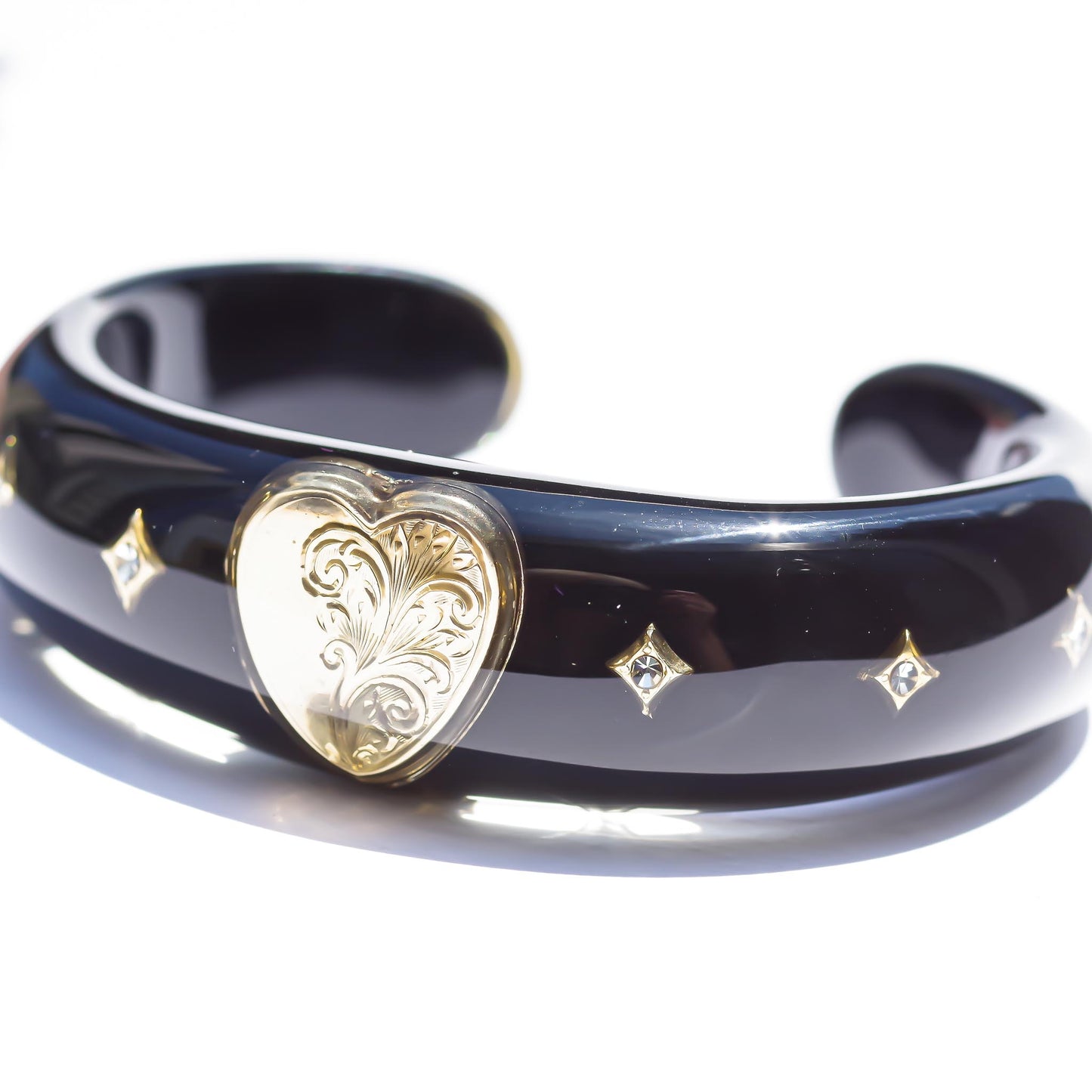 HEART BRACELET / BLACK