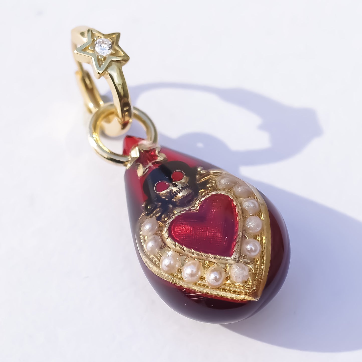 LOVE EARRINGS / MEMENTO MORI / RED / BLACK(single)