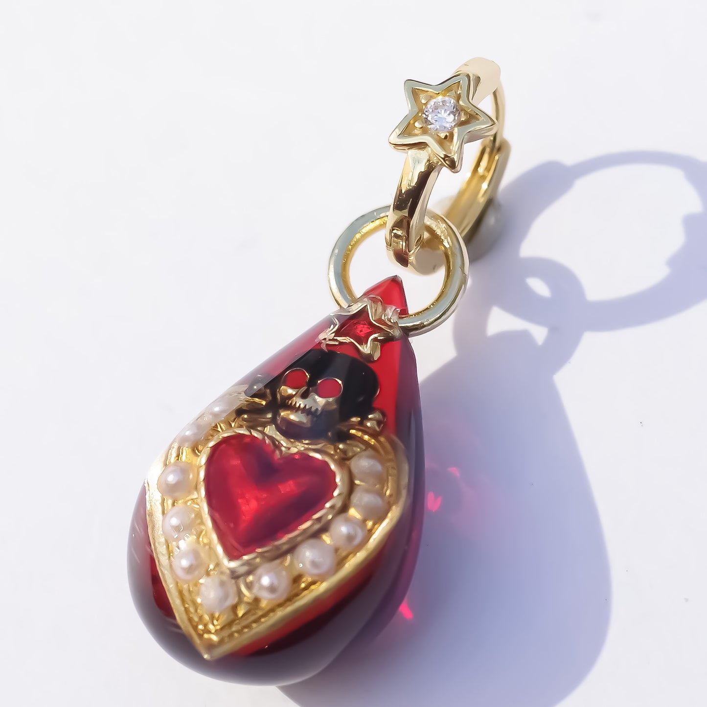 LOVE EARRINGS / MEMENTO MORI / RED / BLACK(single)