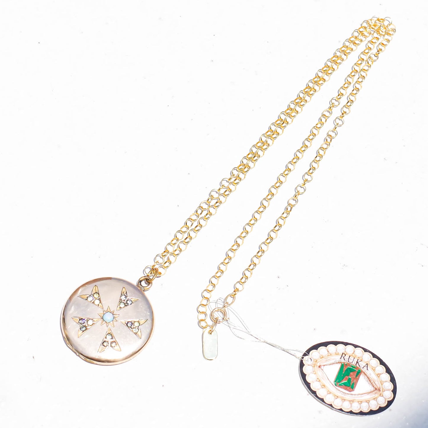 LOCKET NECKLACE / OPAL FLOWER