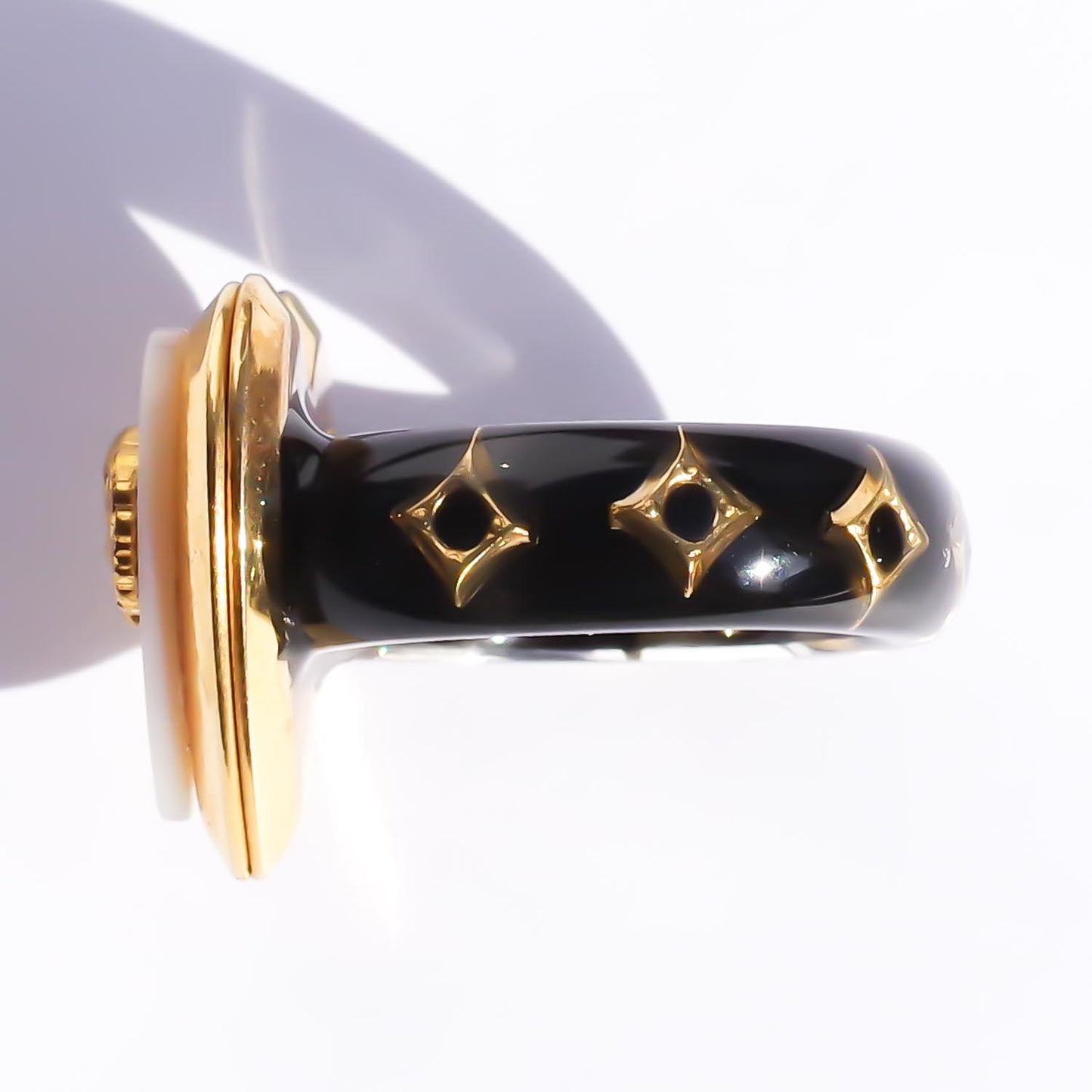 HEART LOCKET RING / parachute SHELL / #13 / 14KGF