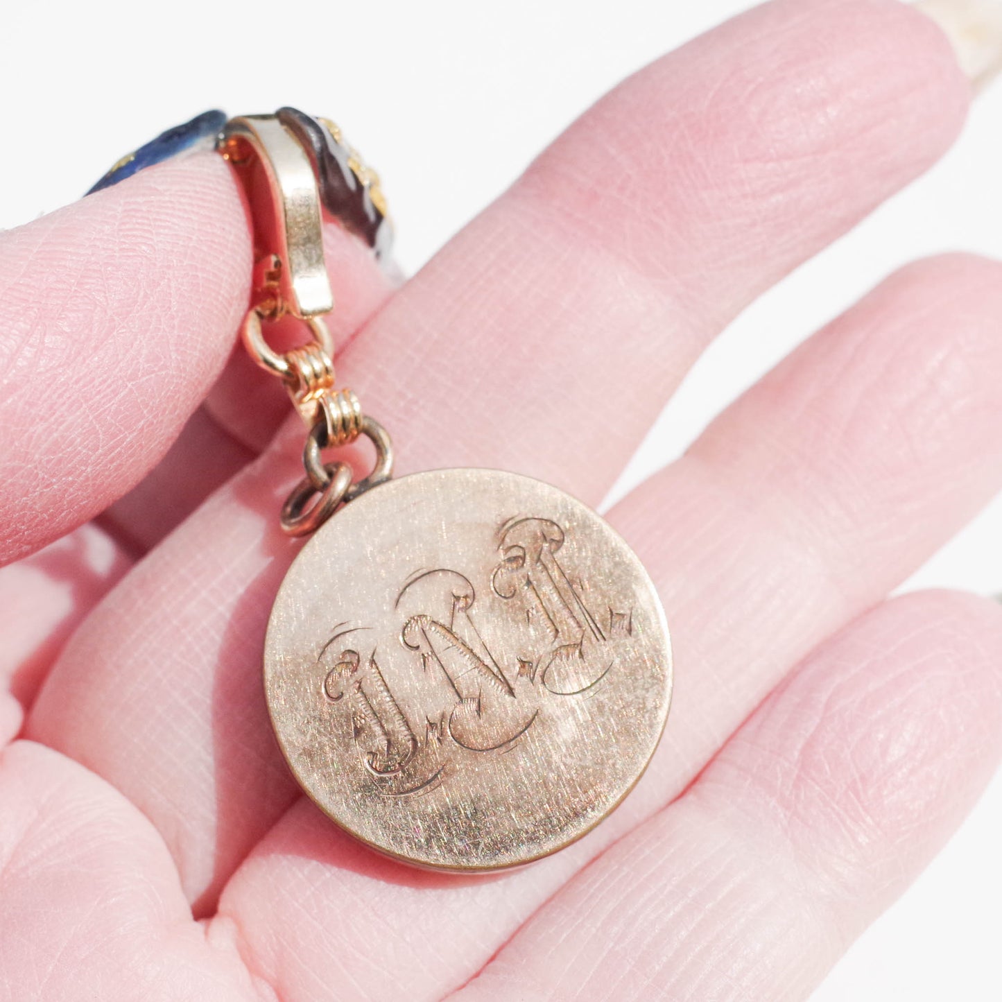 MASONIC CHARM / COMPASS / CIRCLE / 14KGF