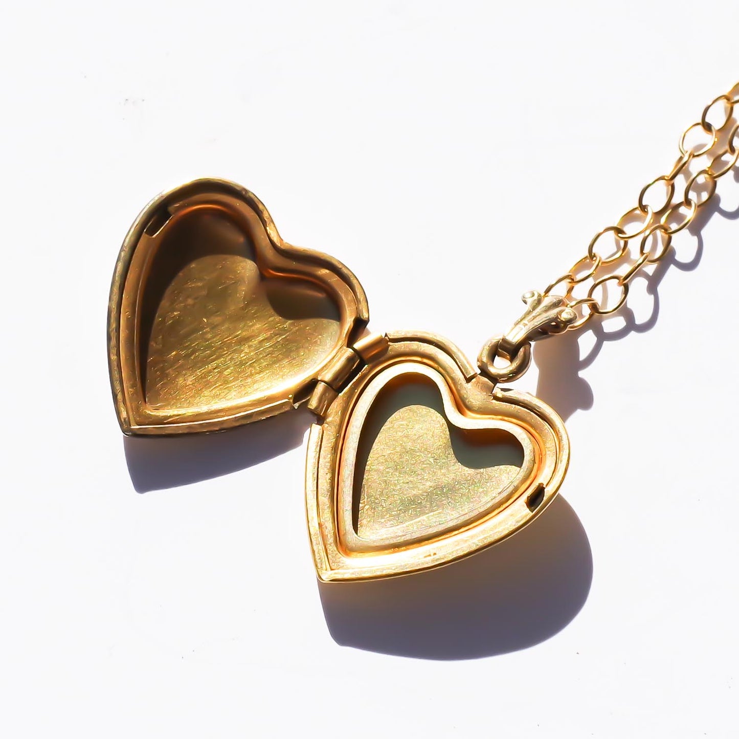 HEART LOCKET NECKLACE / TRAIANGLE / 14KGF
